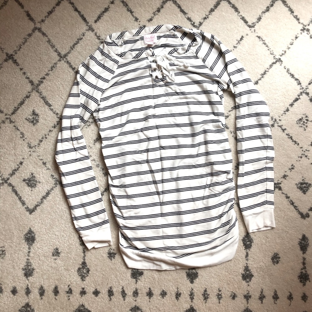 Long sleeve maternity top